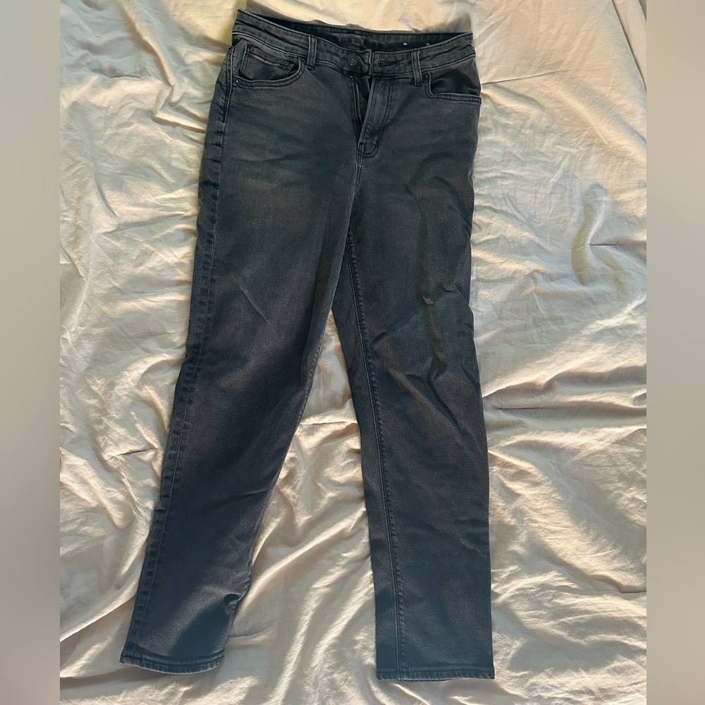 American Eagle High Rise Strigid Black Jean size 6